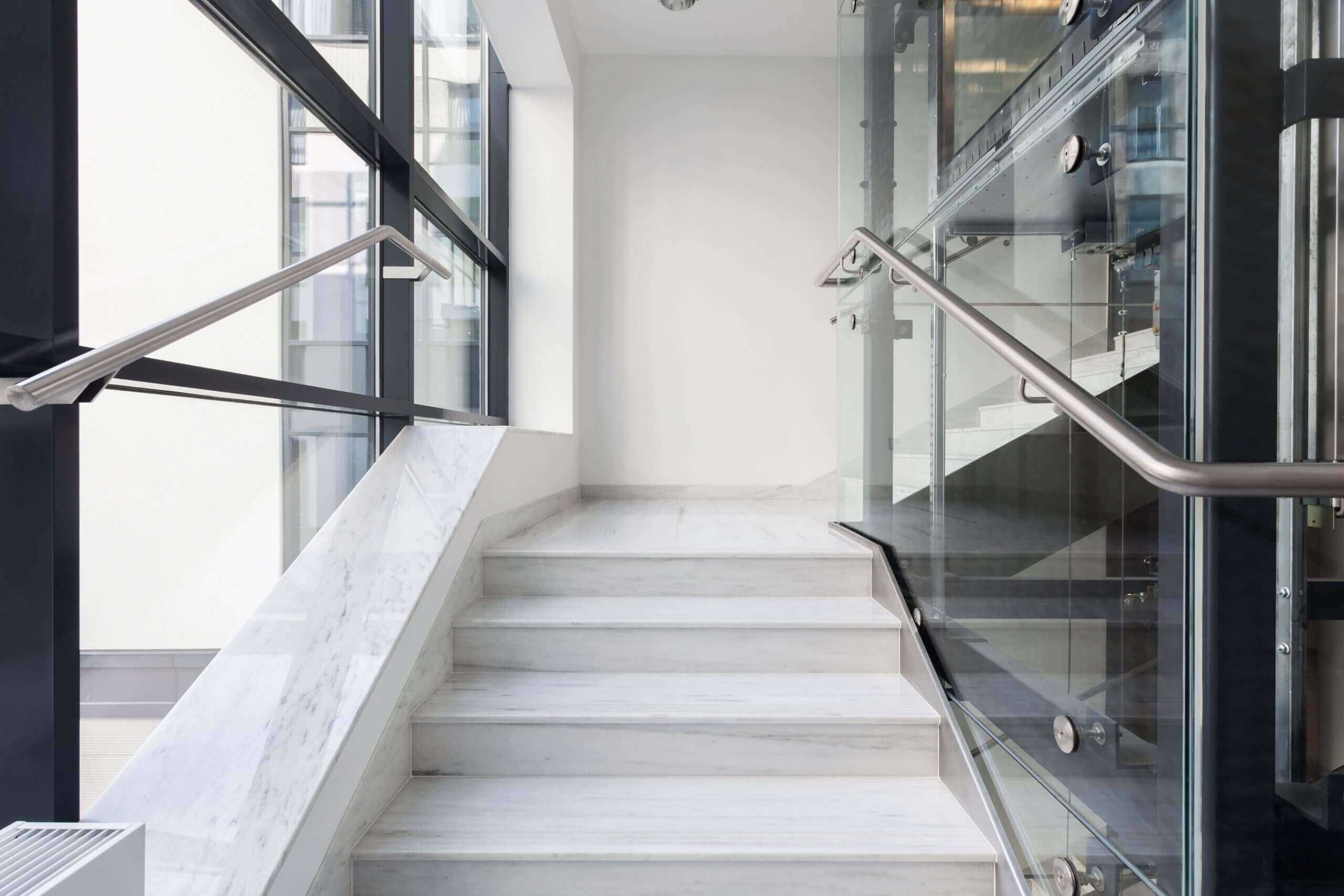 Pisos para Escaleras de Concreto en Interior de calidad | Crest